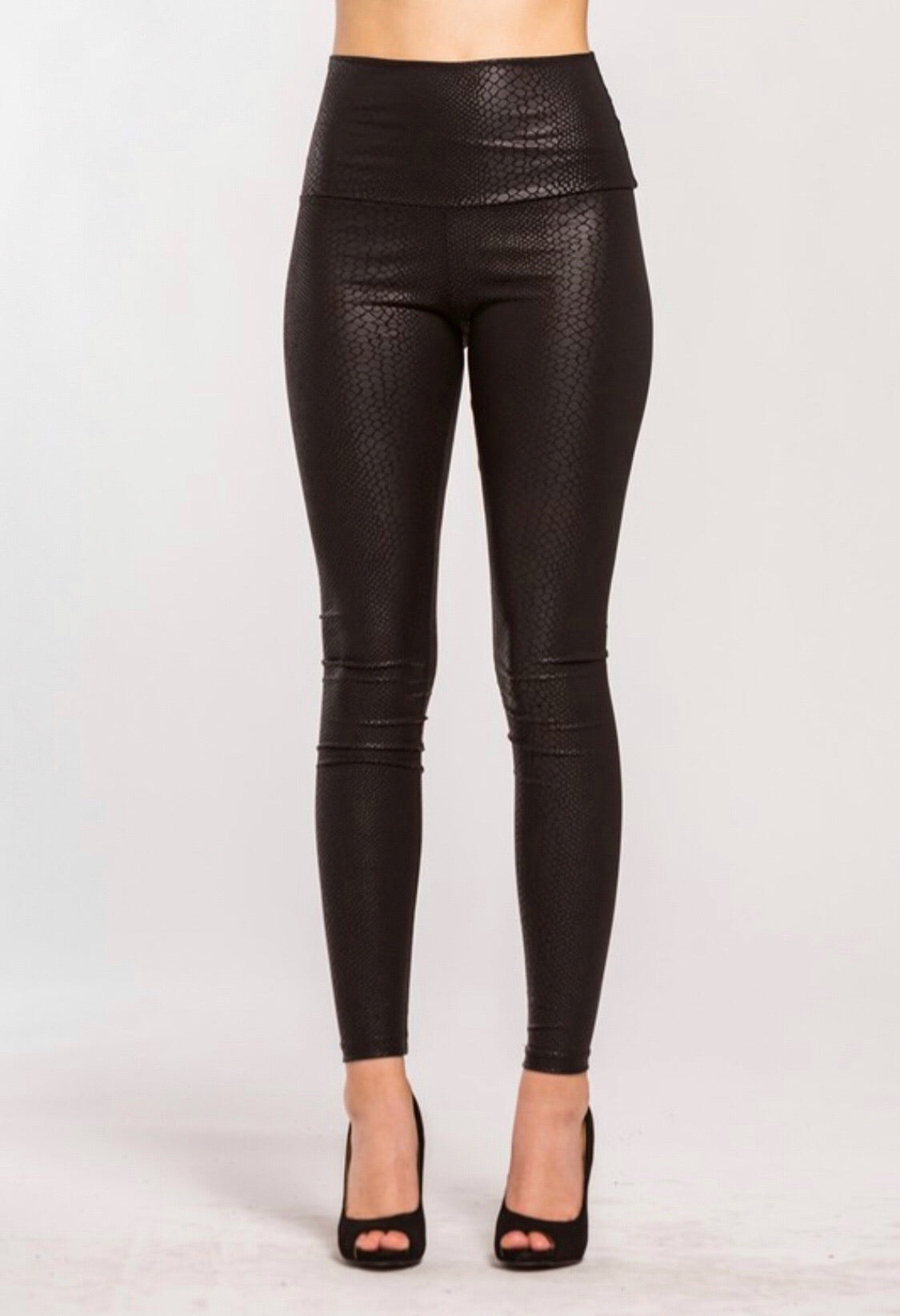 Snakeskin Faux Leather Leggings (black)